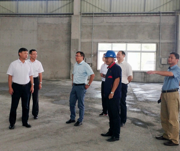 集團公司黨委委員、股份公司黨委書記、總經(jīng)理蔣培進到矸石項目部調(diào)研 